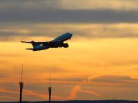 flugzeug-sonnenuntergang